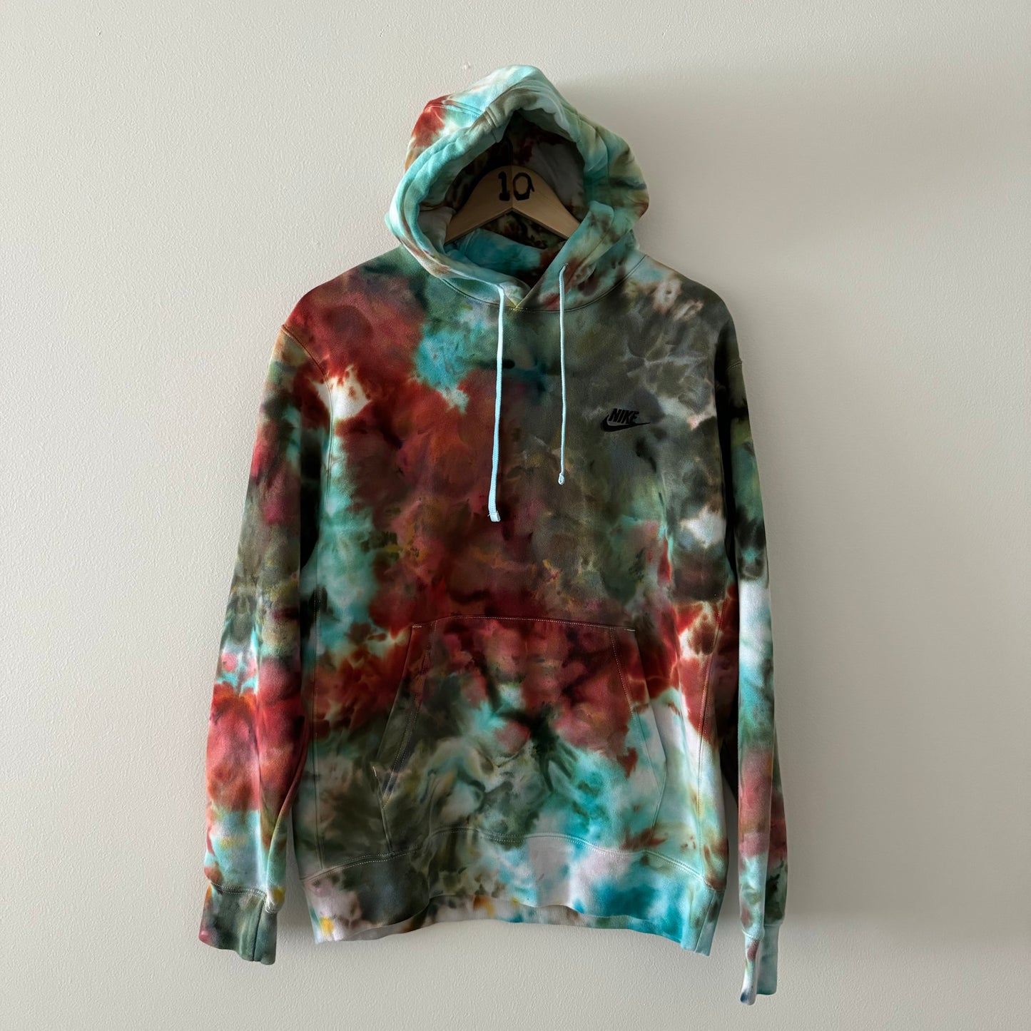 HAND DYED TIE DYE NIKE HOODIE | FALL COLORS | SIZE M