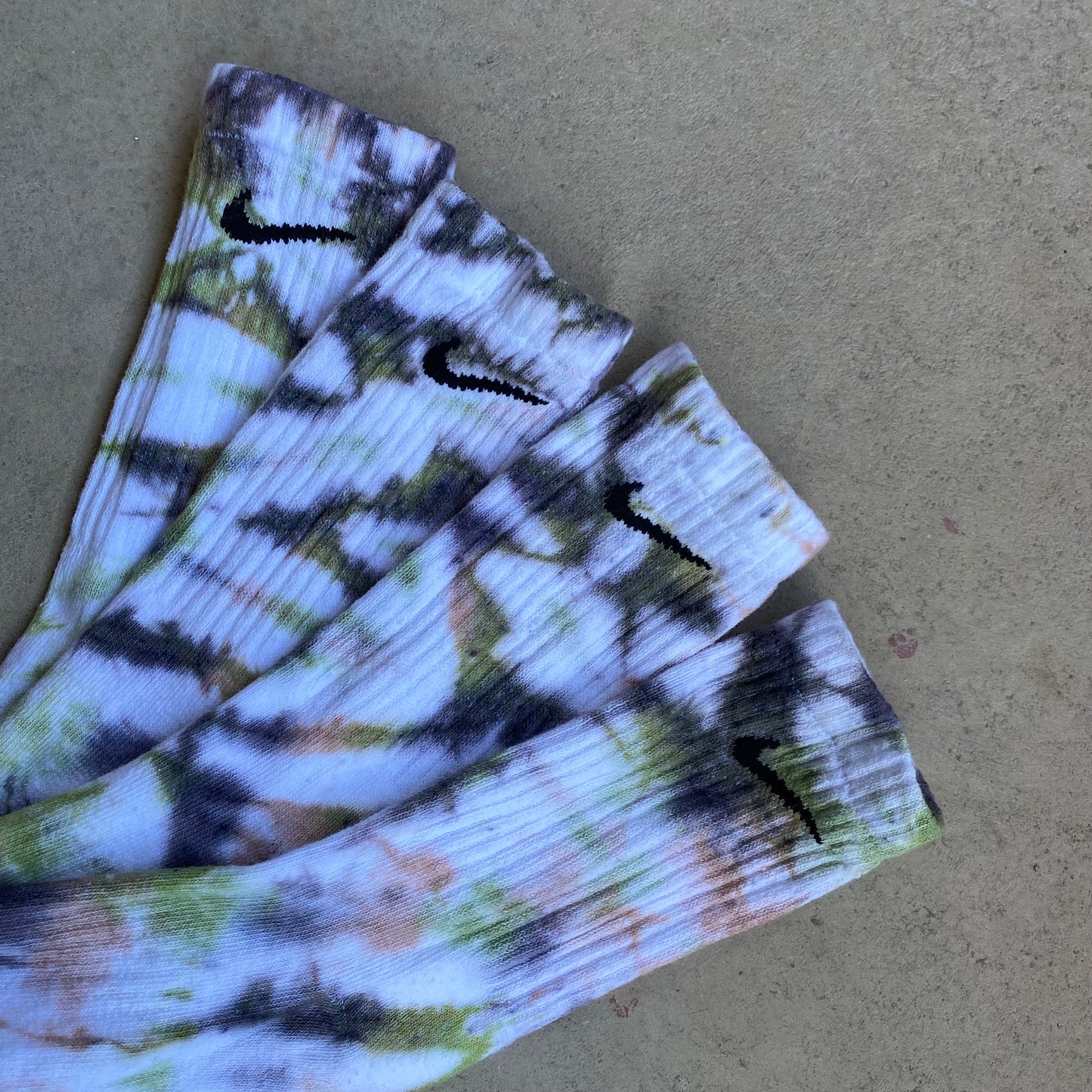 COLORSPLASH TIE DYE NIKE SOCKS | CAMO